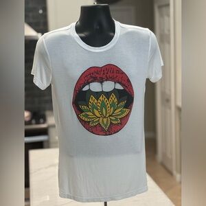 White T-Shirt with Red Lips and Yellow Rebel Flower Same Day Shipping Size Small